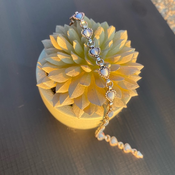 🔺 SOLD 🔺 Vintage Sterling Blue Heart Bracelet - Picture 3 of 8